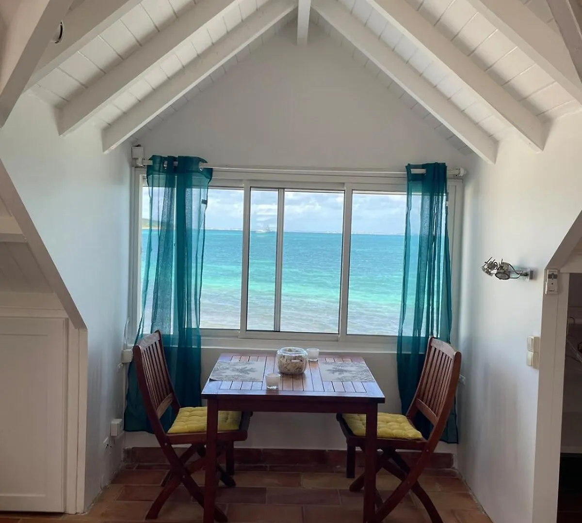 Charmant Studio Sur La Plage Des Caraibes Baie Nettle Apartment