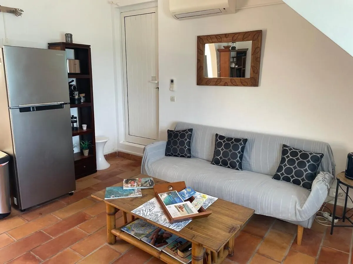 Charmant Studio Sur La Plage Des Caraibes Baie Nettle Apartment